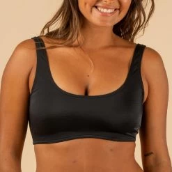 BRASSIERE AURELY BLACK AVEC COQUES AMOVIBLES -Équipement De Surf brassiere aurely black avec coques amovibles 4