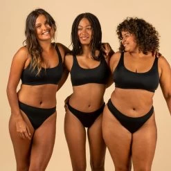 BRASSIERE AURELY BLACK AVEC COQUES AMOVIBLES -Équipement De Surf brassiere aurely black avec coques amovibles 7