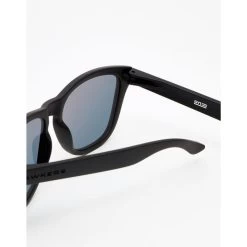 HAWKERS Lunettes De Soleil Pour Homme Et Femme ONE CARBON Black Daylight 11 HAWKERS Lunettes De Soleil Pour Homme Et Femme ONE CARBON Black Daylight -Équipement De Surf lunettes de soleil pour homme et femme one carbon black daylight 2